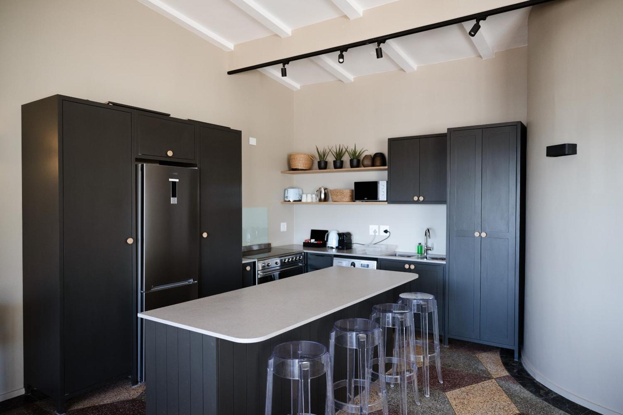Tidal Pool Apartments - Camps Bay Cape Town Bagian luar foto